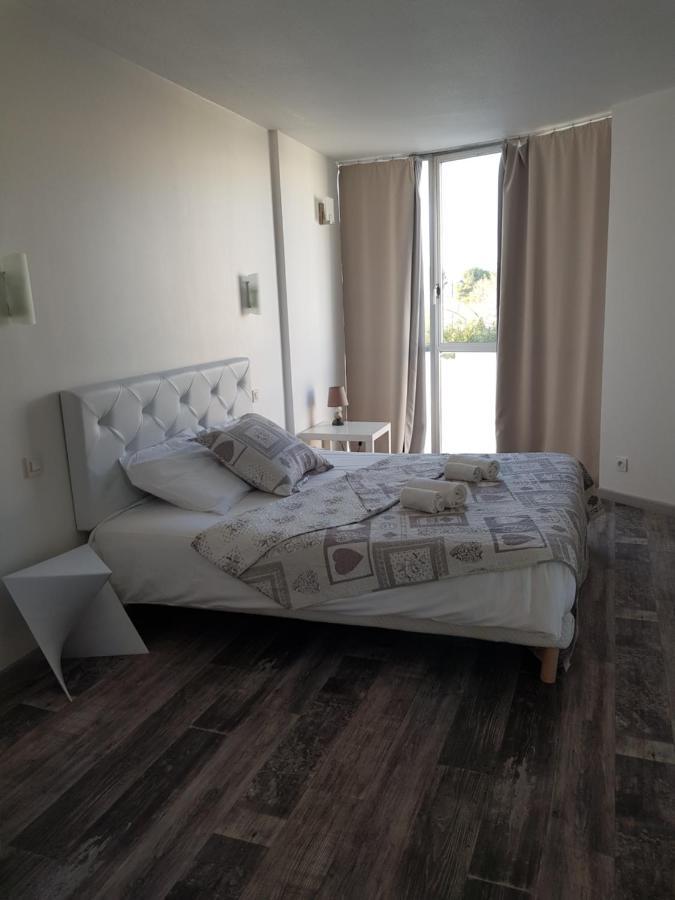 Hotel La Cle Saint-André-de-Sangonis 外观 照片
