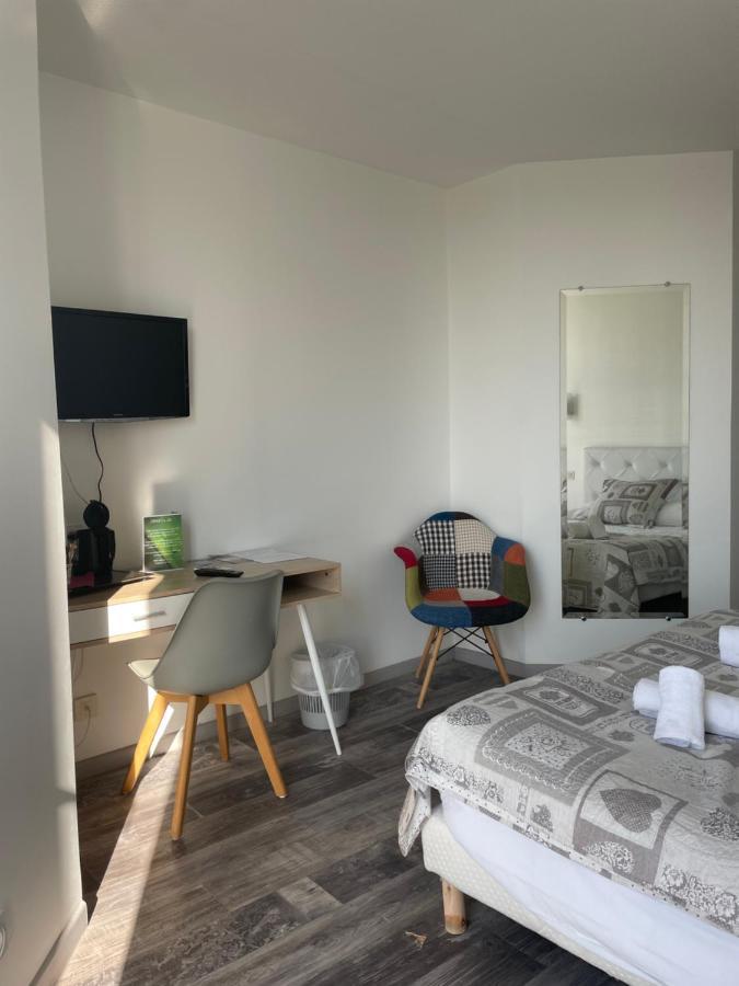 Hotel La Cle Saint-André-de-Sangonis 外观 照片